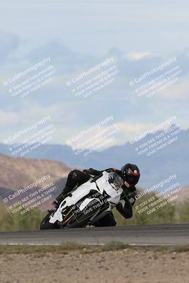 media/Nov-16-2025-Race Pace (Sun) [[8c5fa54630]]/Non Verified Riders (1st 20 Minutes)/7-Turn 9 Entry (210pm)/